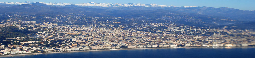 De la Méditerranée aux alpes, Nice une cité au pied des Alpes De la Méditerranée aux alpes, Nice une cité au pied des Alpes